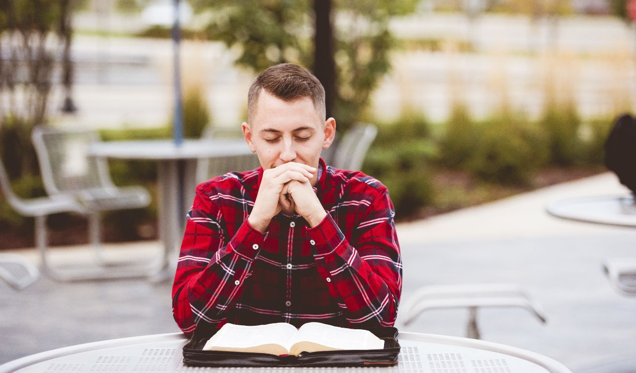 Powerful Bible Verses on Patience: Strength in Waiting